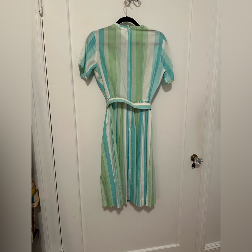 VINTAGE - 1940s striped dress with matching belt - Size S (4/6) - Picture 3 of 7